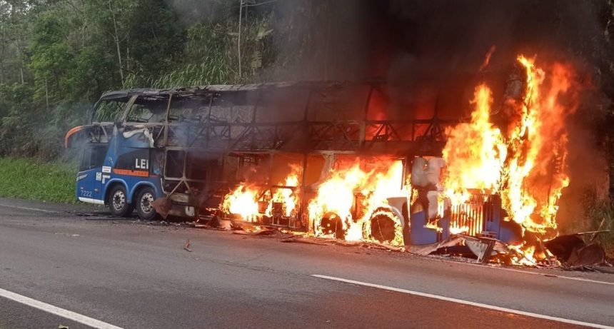 homem-e-preso-apos-incendiar-onibus-com-40-pessoas-em-rodovia-no-interior-de-sp